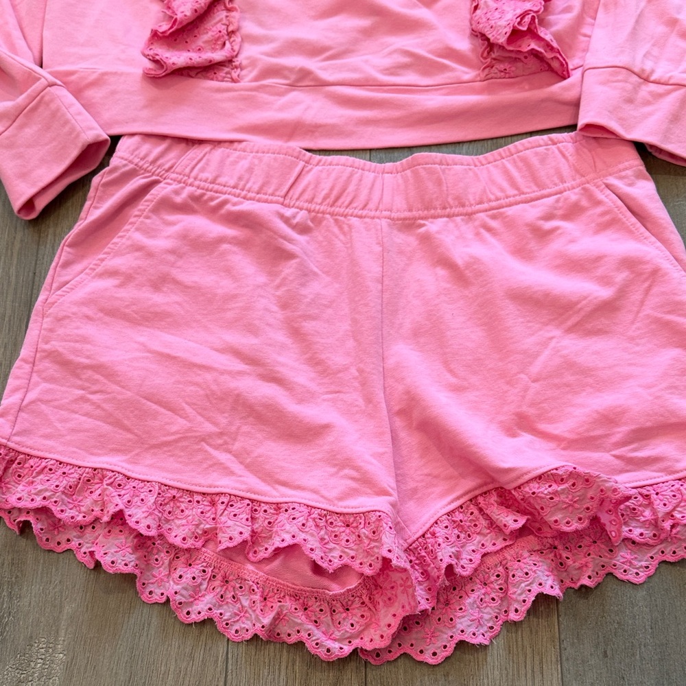 Pink eyelet Ruffled Lilly P Set - Picture 2 of 4